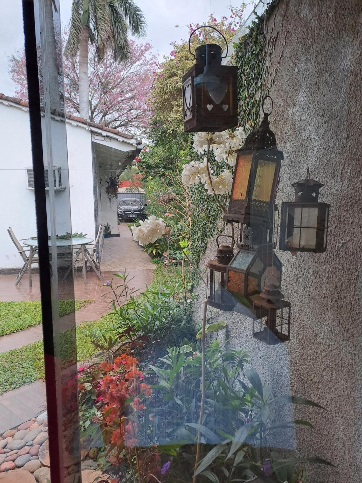Granados Bed & Breakfast Asunción Eksteriør bilde