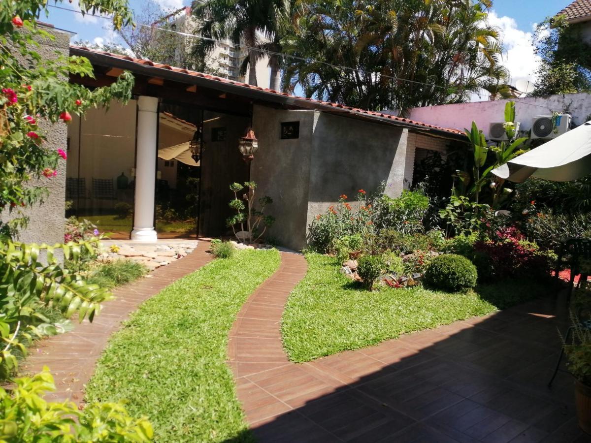 Granados Bed & Breakfast Asunción Eksteriør bilde